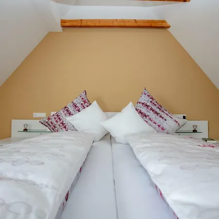 Ferienwohnung Schuller Apartment Ernst