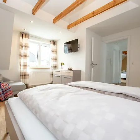 Ferienwohnung Schuller Apartment Ernst